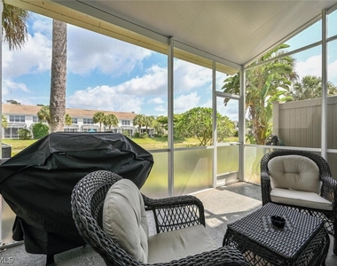 981 Hampton Circle - Photo Thumbnail 22