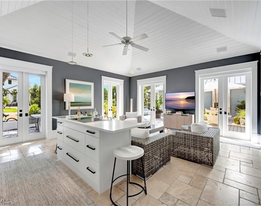 1375 Gordon Drive - Photo Thumbnail 28