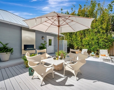 1375 Gordon Drive - Photo Thumbnail 25