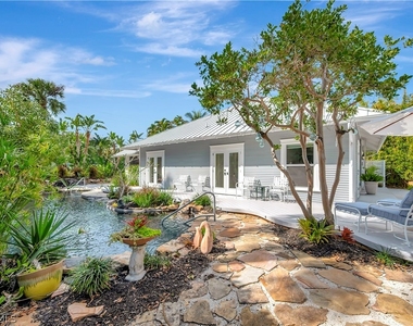 1375 Gordon Drive - Photo Thumbnail 36