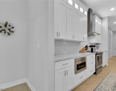 590 110th Avenue N - Photo Thumbnail 9