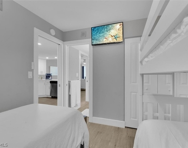 890 S Collier Boulevard - Photo Thumbnail 5