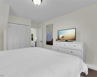 1236 Mariana Court - Photo Thumbnail 24