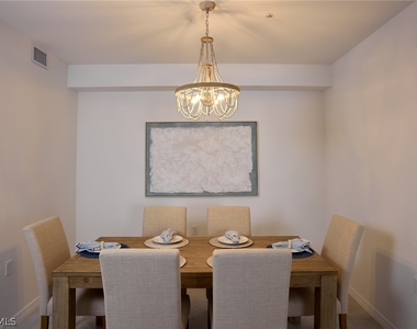 5629 Double Eagle Circle - Photo Thumbnail 7