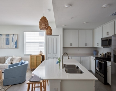 5629 Double Eagle Circle - Photo Thumbnail 2