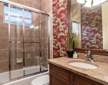 1849 N Bahama Avenue - Photo Thumbnail 13