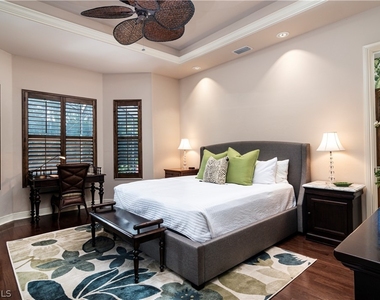 1849 N Bahama Avenue - Photo Thumbnail 9