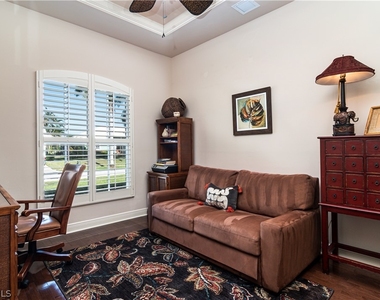 1849 N Bahama Avenue - Photo Thumbnail 6