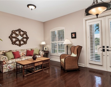 1849 N Bahama Avenue - Photo Thumbnail 4