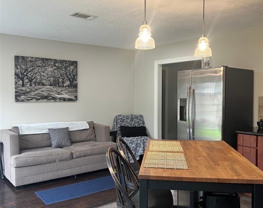 4314 Gano St - Photo Thumbnail 3