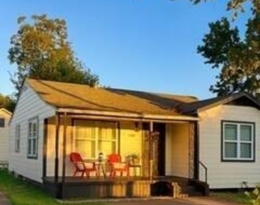 4314 Gano St - Photo Thumbnail 7
