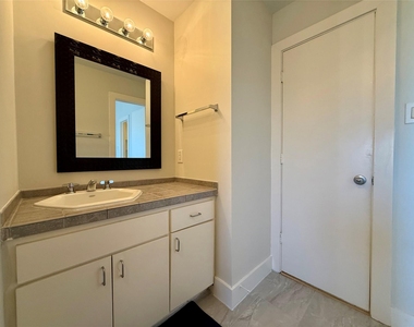 9833 Sandra Ann Court - Photo Thumbnail 22