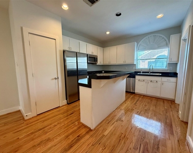 9833 Sandra Ann Court - Photo Thumbnail 15
