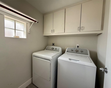 9833 Sandra Ann Court - Photo Thumbnail 17
