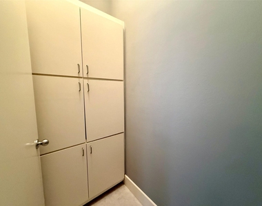 9833 Sandra Ann Court - Photo Thumbnail 7