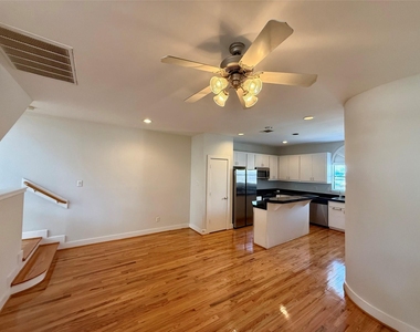 9833 Sandra Ann Court - Photo Thumbnail 13