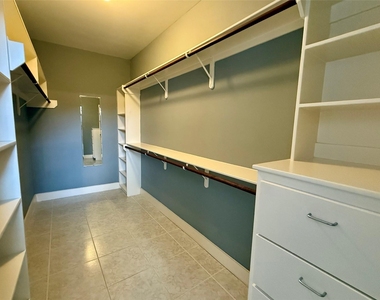 9833 Sandra Ann Court - Photo Thumbnail 9