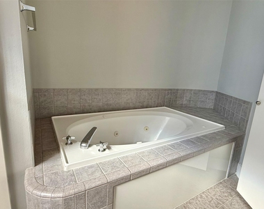 9833 Sandra Ann Court - Photo Thumbnail 5