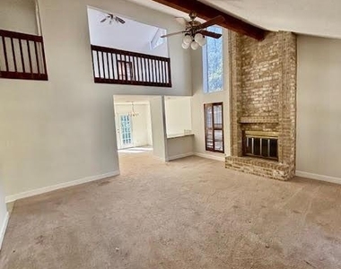 2 Purpletop Court - Photo Thumbnail 9