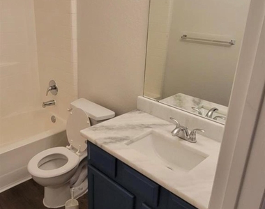 17303 Box Canyon Drive - Photo Thumbnail 9
