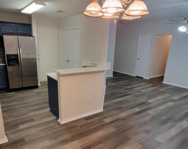 17303 Box Canyon Drive - Photo Thumbnail 5