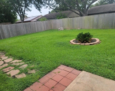 17303 Box Canyon Drive - Photo Thumbnail 13
