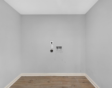 15876 Pecan Drive - Photo Thumbnail 12
