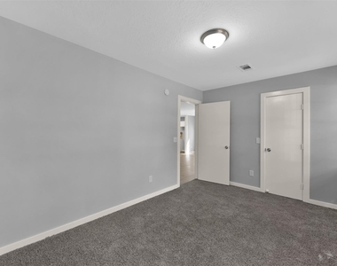 15876 Pecan Drive - Photo Thumbnail 11