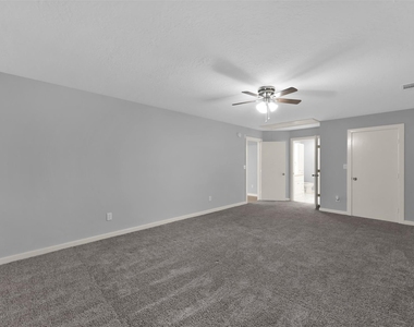 15876 Pecan Drive - Photo Thumbnail 7