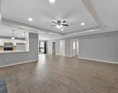 15876 Pecan Drive - Photo Thumbnail 5