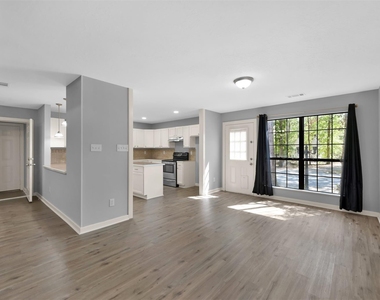 15876 Pecan Drive - Photo Thumbnail 3