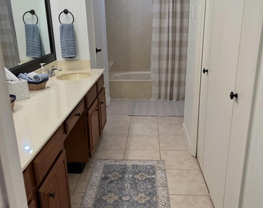 1814 Veranda Drive - Photo Thumbnail 20