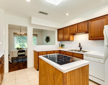 1814 Veranda Drive - Photo Thumbnail 12