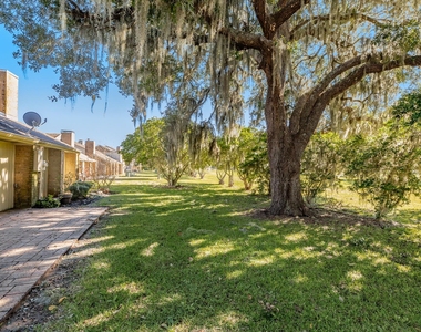 1814 Veranda Drive - Photo Thumbnail 10