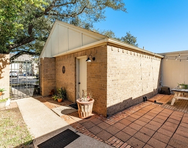 1814 Veranda Drive - Photo Thumbnail 3