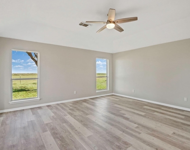 2445 Woods Road - Photo Thumbnail 12