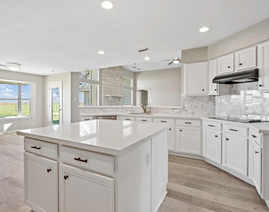 2445 Woods Road - Photo Thumbnail 9