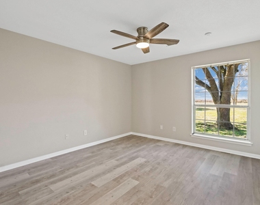 2445 Woods Road - Photo Thumbnail 18