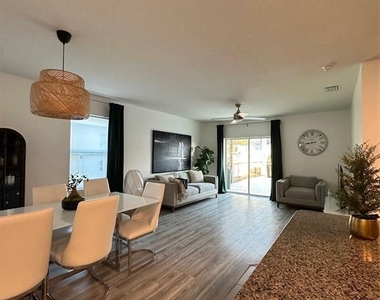 11167 Leland Groves Drive - Photo Thumbnail 8