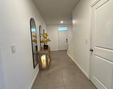 11167 Leland Groves Drive - Photo Thumbnail 12