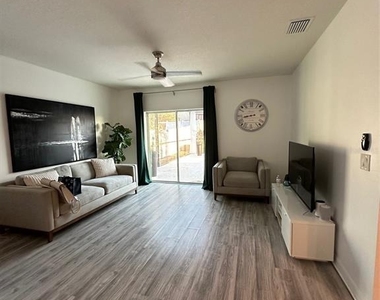 11167 Leland Groves Drive - Photo Thumbnail 7