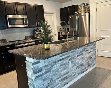 11167 Leland Groves Drive - Photo Thumbnail 9