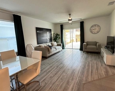 11167 Leland Groves Drive - Photo Thumbnail 5