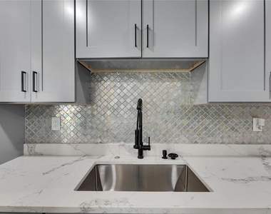 1025 Apollo Beach Boulevard - Photo Thumbnail 8