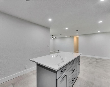 1025 Apollo Beach Boulevard - Photo Thumbnail 10