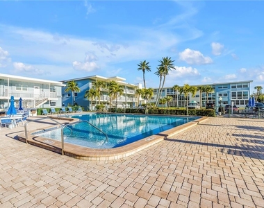 6161 Gulf Winds Drive - Photo Thumbnail 29