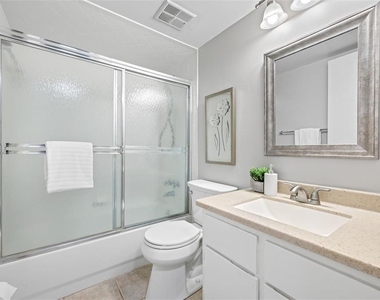 1100 E Bay Drive - Photo Thumbnail 14