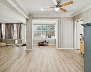2302 S Arrawana Avenue - Photo Thumbnail 28