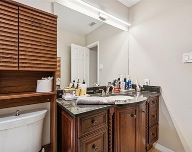 2302 S Arrawana Avenue - Photo Thumbnail 47