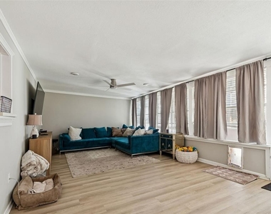 2302 S Arrawana Avenue - Photo Thumbnail 33